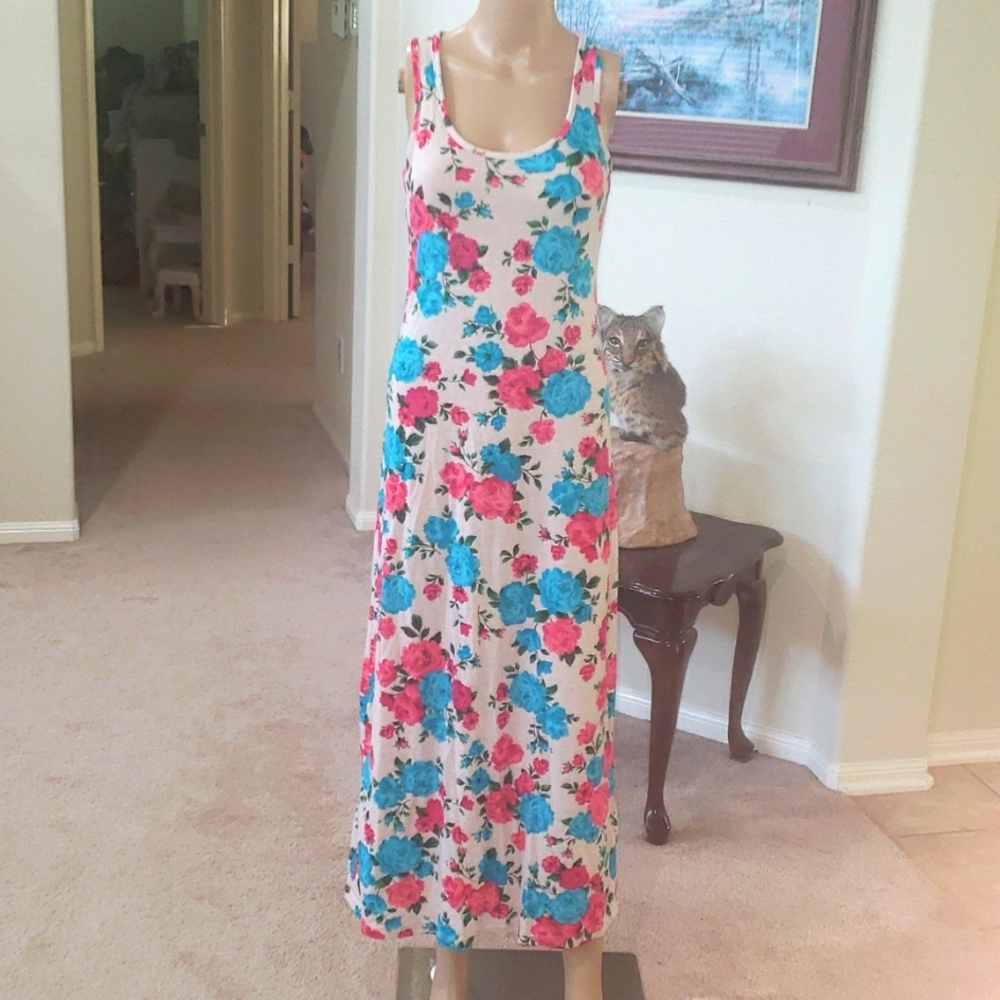 Ambiance s artsy floral display racerback maxi tank vibrant pink & blue